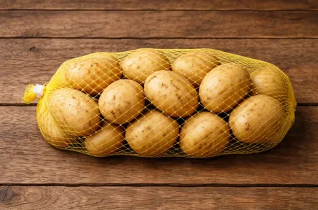 Mrežicu od krompira svi bacaju - a zapravo nam može riješiti tri najveća problema u kuhinji