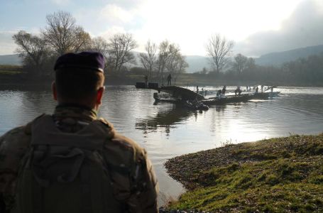 Stanovnici dobili poruku upozorenja: Usred noći odvijala se prava drama, hitno podignuti avioni