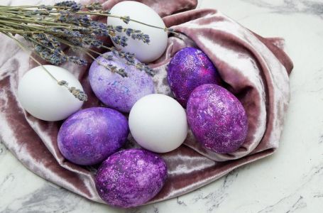 Zašto se za Uskrs farbaju jaja u LJUBIČASTO? Ove prirodne namirnice daju savršene nijanse