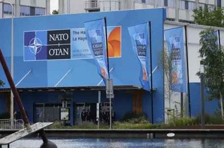 Trump razmatra novi model za NATO: "Plati da učestvuješ"