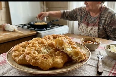 Prave starinske mekike: Unutra šupljikave, korica tanka i hrskava, a gotove su za tren oka
