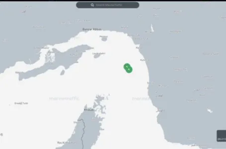 Dva kineska teretna broda prošla kroz Hormuz. "Zatvoren je samo za neprijatelje"