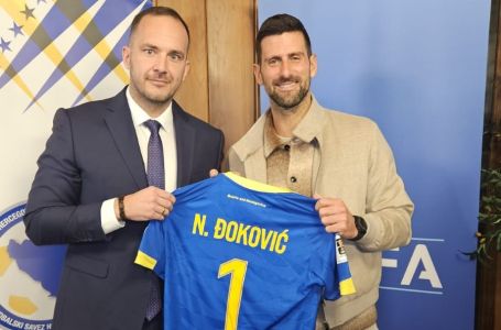 Vico poklonio Đokoviću dres BiH: Evo šta je napisao