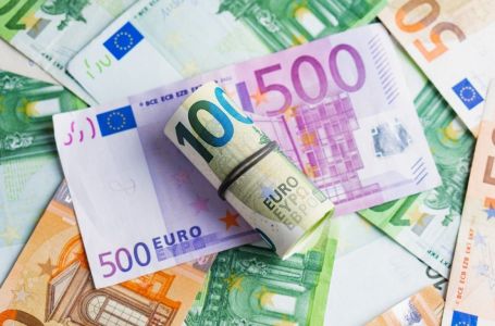 Novčani horoskop za april: Jedni se bogate, druge nema pas za šta da ujede