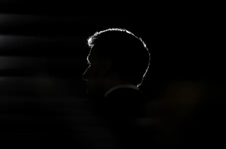 Macron poziva "srednje sile" u savez protiv Amerike