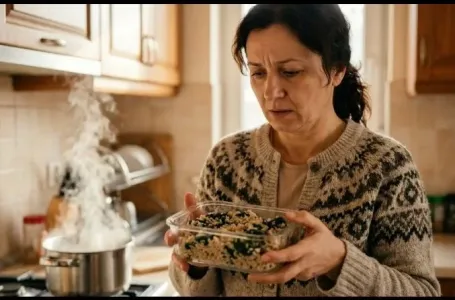 Baš nikad ne podgrijavajte ove 3 namirnice: Otrov su za jetru, a mnogi ih redovno čuvaju za sutradan