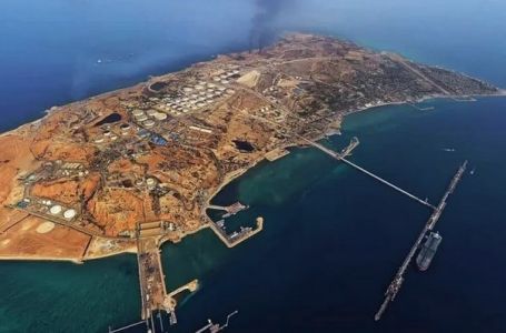 Napadnut ključni iranski otok