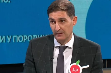 Doktor Čubrilo kaže da ova voćka čisti crijeva: Tvrdi da je svako treba pojesti pred spavanje