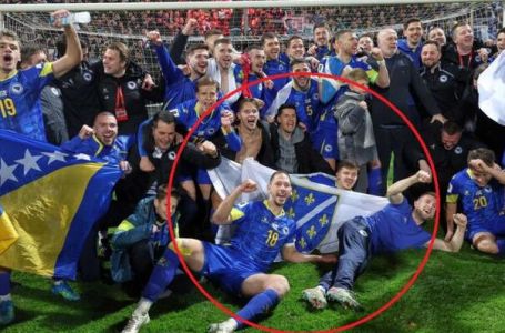 Pafos čestitao Šunjiću plasman na SP i izrezao zastavu s ljiljanima (FOTO)