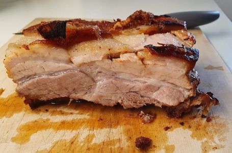 Stavite ovo u rernu dok pečete meso: Trik zbog kojeg postaje mekano i sočno kao iz restorana