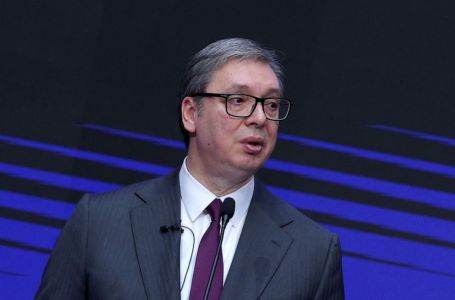 Politički zemljotres u regionu: Pad Orbana, Magyar preuzima igru, a Vučić šuti o sudbini NIS-a