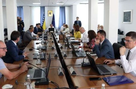 Vlada FBiH odobrila nove grantove: Stotine poduzetnika dobijaju podršku iz budžeta