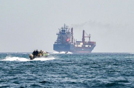 Novi šok na Bliskom istoku: Iran ponovo zatvorio Hormuški moreuz, optužbe upućene SAD-u!