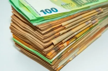 Mlad mjesec donosi kišu para! Ova 4 znaka će se riješiti svih dugova