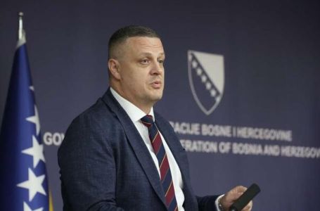 Vojin Mijatović poručio SDA i DF-u: Sjašite malo sa mene, jašite se međusobno!