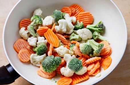 Često kuhate smrznuto povrće? Ovu grešku skoro svi urade - ovako bude gnjecavo i izgubi teksturu