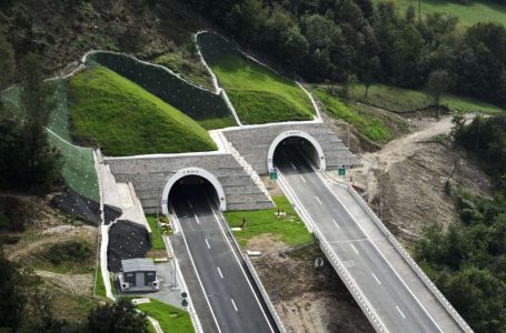 Zbog redovnog servisiranja tunela 1. mart na A-1, saobraćaj dvosmjeran suprotnom stranom autoceste