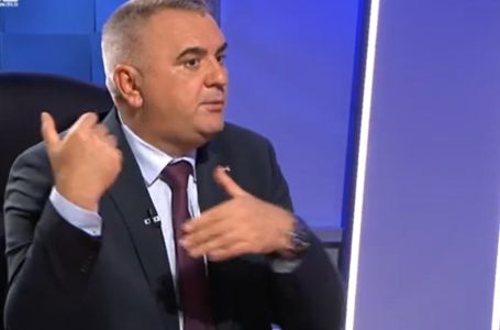 Nadmašio sebe: Savo Minić zaplakao pred kamerama režimske televizije, nakon pitanja Mate Đakovića...
