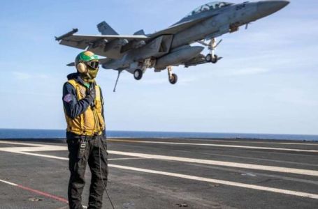 Još jedan američki nosač aviona stigao na Bliski istok