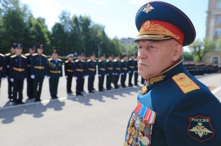 Moćni general napao Putina: "Šta radiš? Ili je Rusija jaka ili je neće biti!"