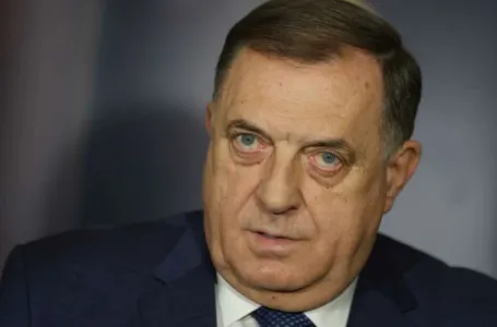 Najavljeni protesti u Chicagu zbog dodjele priznanja Dodiku