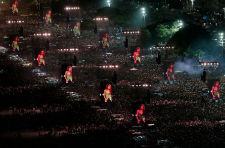 Spektakularni prizori iz Rio de Janeira: Shakira nastupila pred dva miliona ljudi na Copacabani