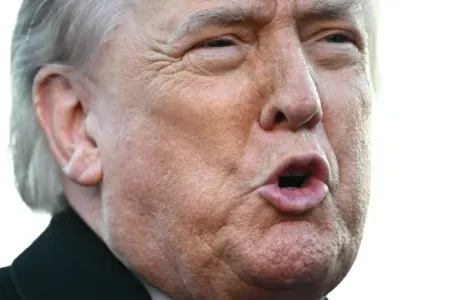 Trump se danas obraća javnosti, tvrdi da je primirje i dalje na snazi