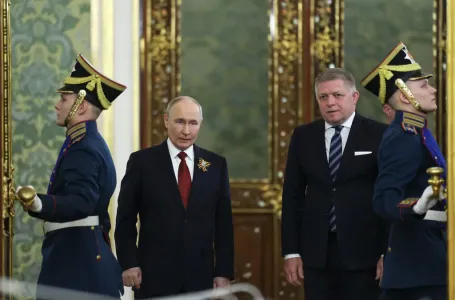 Fico tokom susreta sa Putinom: Nova "gvozdena zavjesa" dijeli Evropu