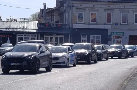 Već gužve na granici, čeka se na izlazu u Gradišci i Gradini