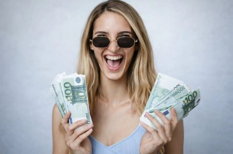 Do 15. maja im stiže novac koji mijenja sve: Dva znaka dobijaju povišicu ili veliko nasljedstvo