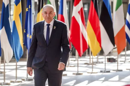Poslanici SDS-a nominovali Janeza Janšu za premijera Slovenije