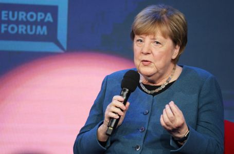 Angela Merkel: "Borba iranskih žena mora biti fokus"