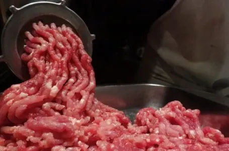 Upozorenje potrošačima: Iz prodaje se povlači mljeveno meso, sadrži strano tijelo