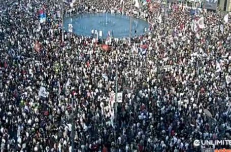 Na prepunoj Slaviji u Beogradu zvanično počeo studentski skup