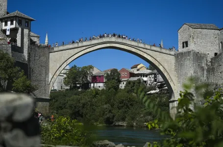 U Mostaru već 31 stepen : Prvi toplotni talas zahvatio region