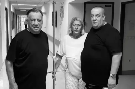 Potresna objava Dina Bešlića, podijelio posljednju sliku sa Halidom i Sejdom iz bolnice