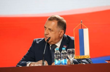 Dodik: Potpuno sam na strani Srbije, Crna Gora je pogriješila