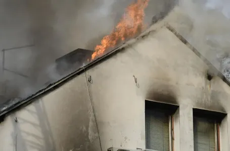 Detalji tragedije: Jedno dijete stradalo u požaru u Banjoj Luci, drugo teško povrijeđeno