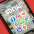 Facebook i Instagram ponovo rade