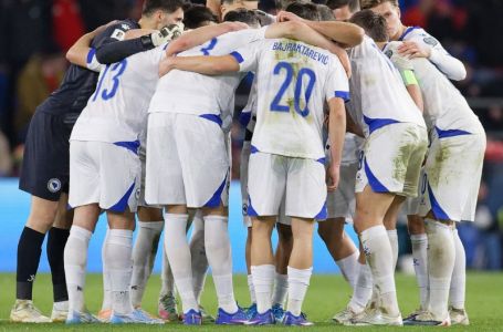 BiH vodi: Jovo Lukić pogađa za 1:0