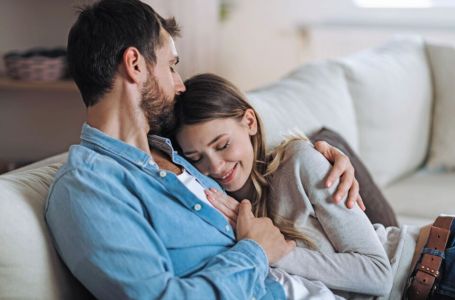 7 stvari koje muškarac primijeti na ženi u prvih 10 sekundi