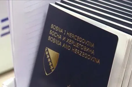 Iz UIO stiglo važno upozorenje za građane BiH: Evo koliko dugo vam mora važiti pasoš za ulazak u EU?