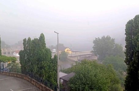 ULICE POD VODOM: Užasno nevrijeme pogodilo bh. grad (VIDEO)