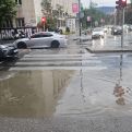 Snažno nevrijeme pogodilo Sarajevo: Kiša za kratko vrijeme pretvorila ulice u potoke (VIDEO)