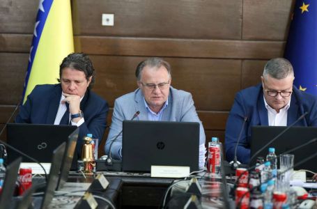 Vlada FBiH: Ne blokira Federacija povrat PDV-a građanima
