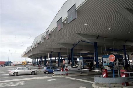 Na graničnim prelazima Izačić, Gabela Polje i Zupci pojačan promet vozila na izlazu iz BiH