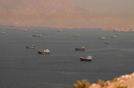 Iran nakon izraelskih udara zatvorio Hormuški moreuz