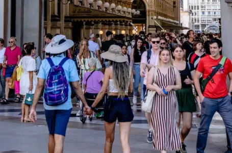 Putujete u Italiju? Ako nosite ovakvu obuću to bi vas moglo koštati skoro 5.000 KM