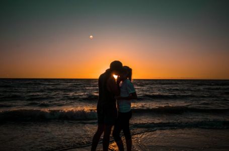 Mjesec u Škorpiji 24. juna označava kraj usamljenosti za 3 znaka Zodijaka