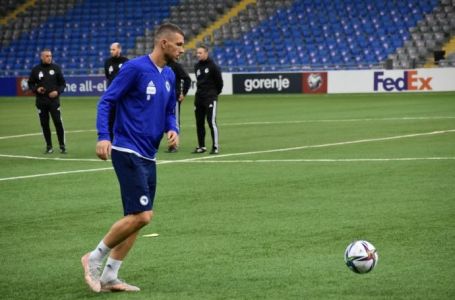 Zmajevi letjeli ka velikih 2:0, pa zakomplikovali meč u finišu prvog dijela